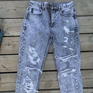 American eagle distressed jeans